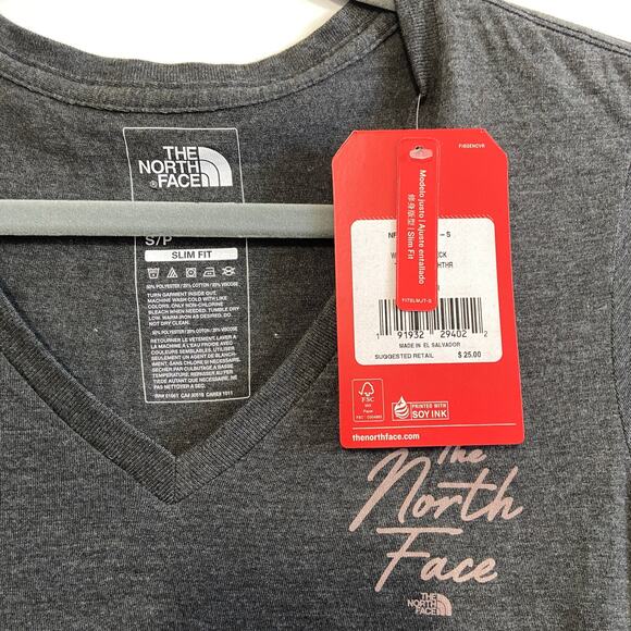 The North Face Gray Short Sleeves T Shirt Bear Size Small New - Picture 3 of 6